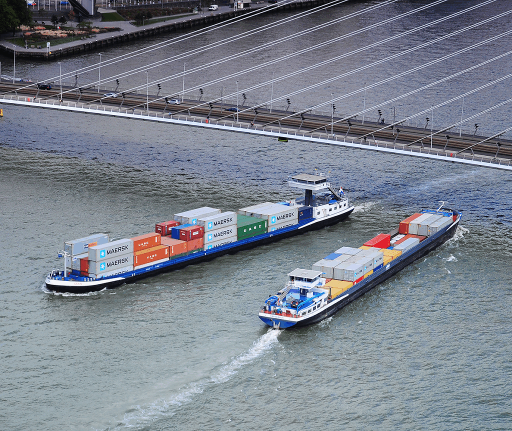 Inland_barge